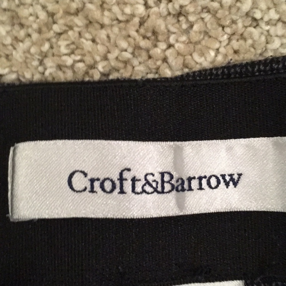 black pants - Picture 3 of 4